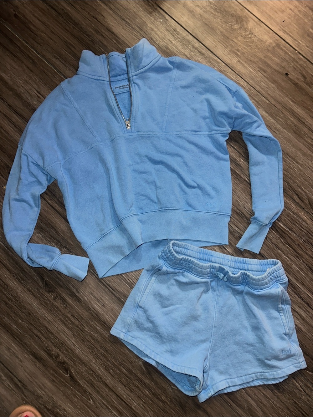 Abercrombie Light Blue Half-Zip Pullover Sweater & shorts